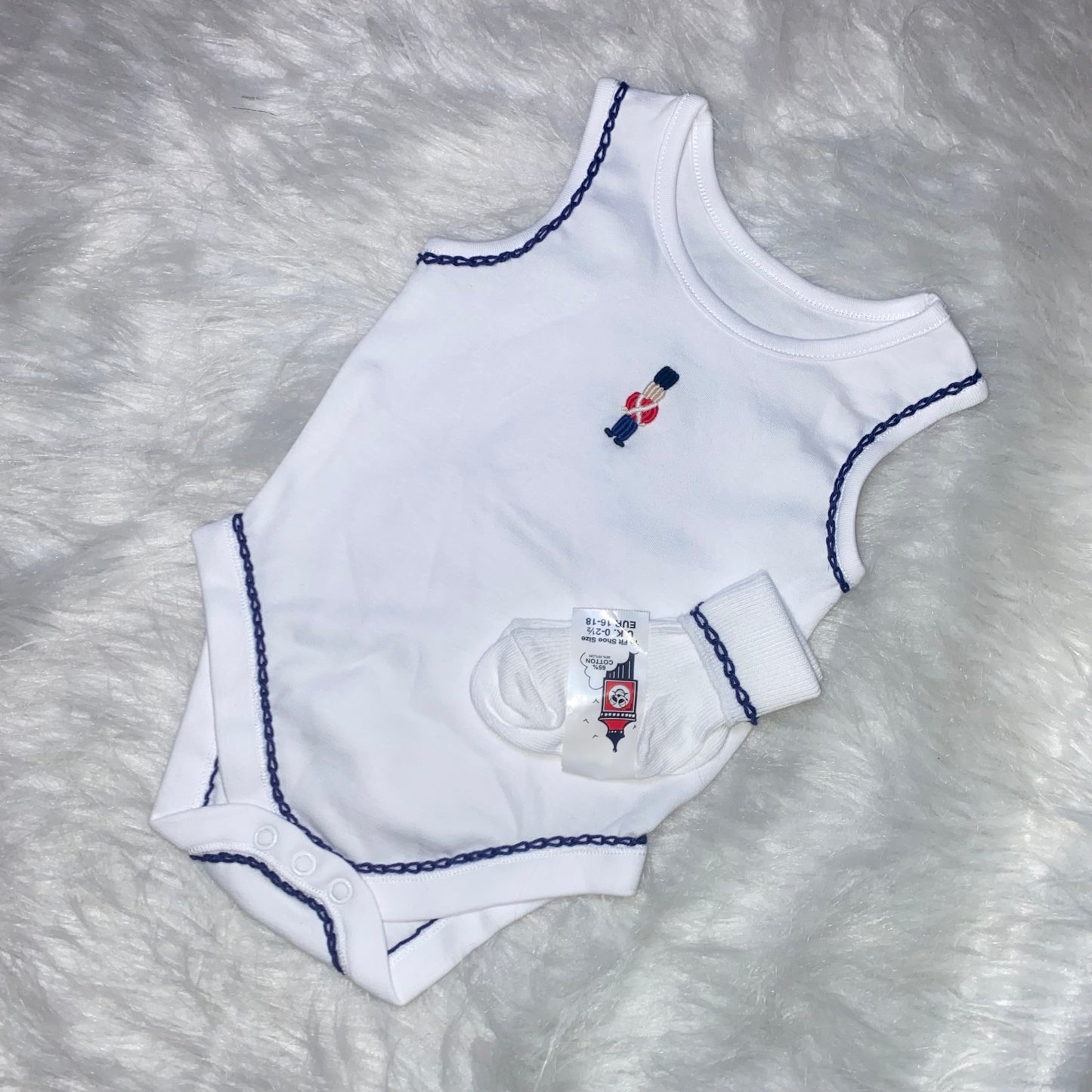 Boys hand embrodiery soldier 3-6m