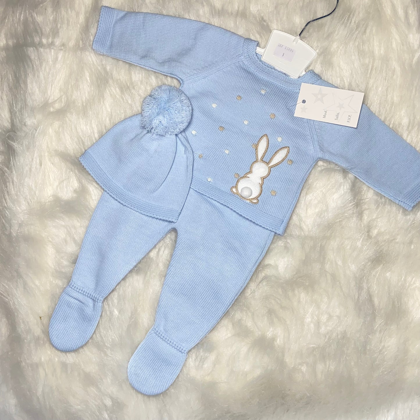 Boys knitted hat set with embroidery bunny