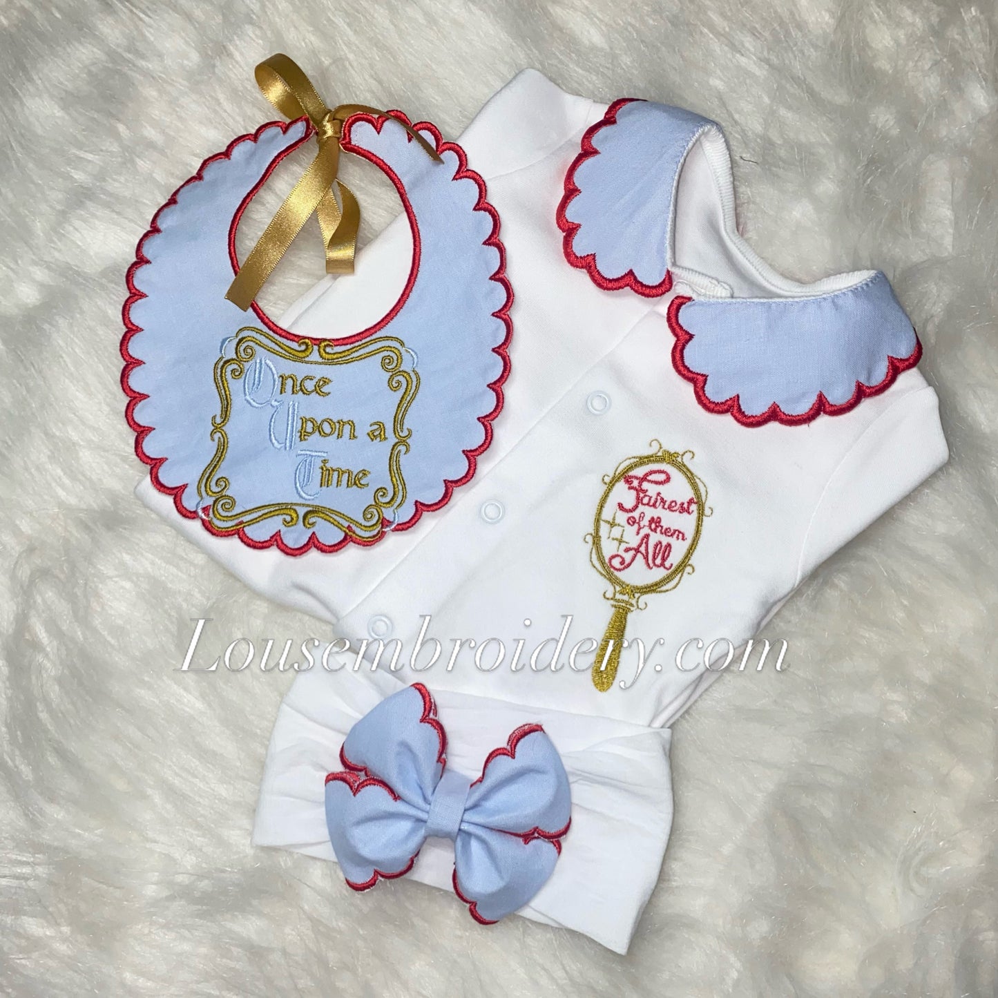 Show white inspired set