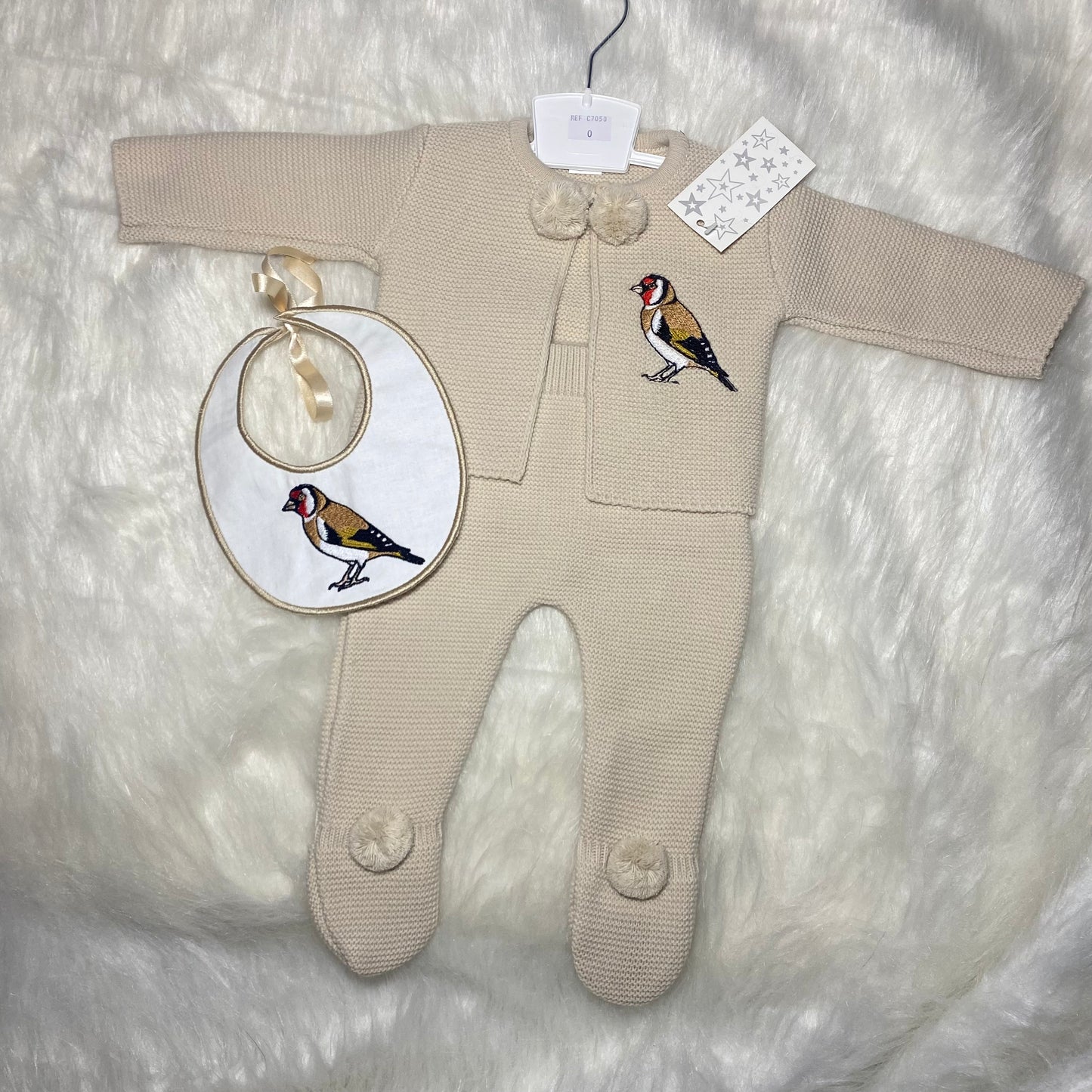 Finch pompom and bib set