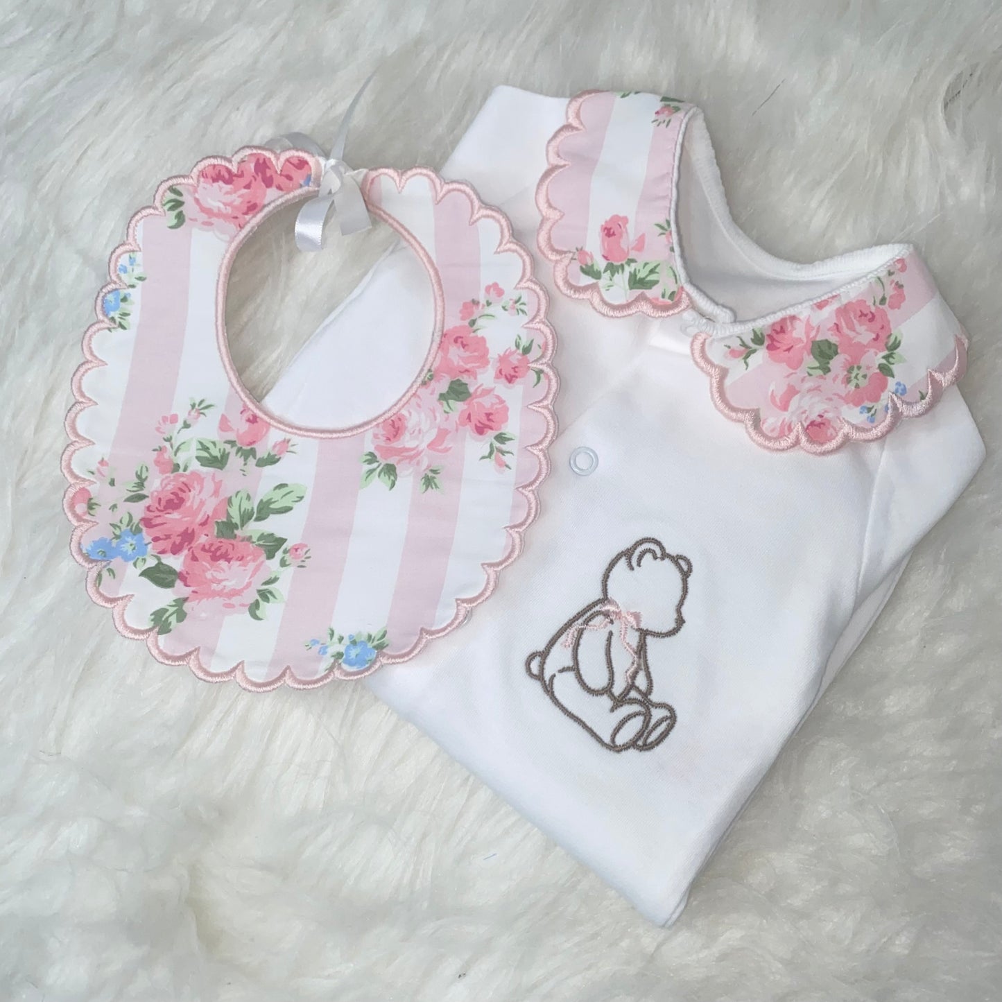 Dainty bear set floral (made to order)