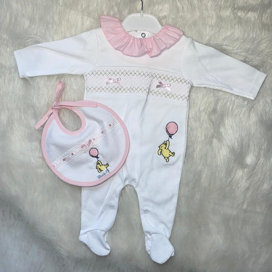 Pooh and bib set 3m