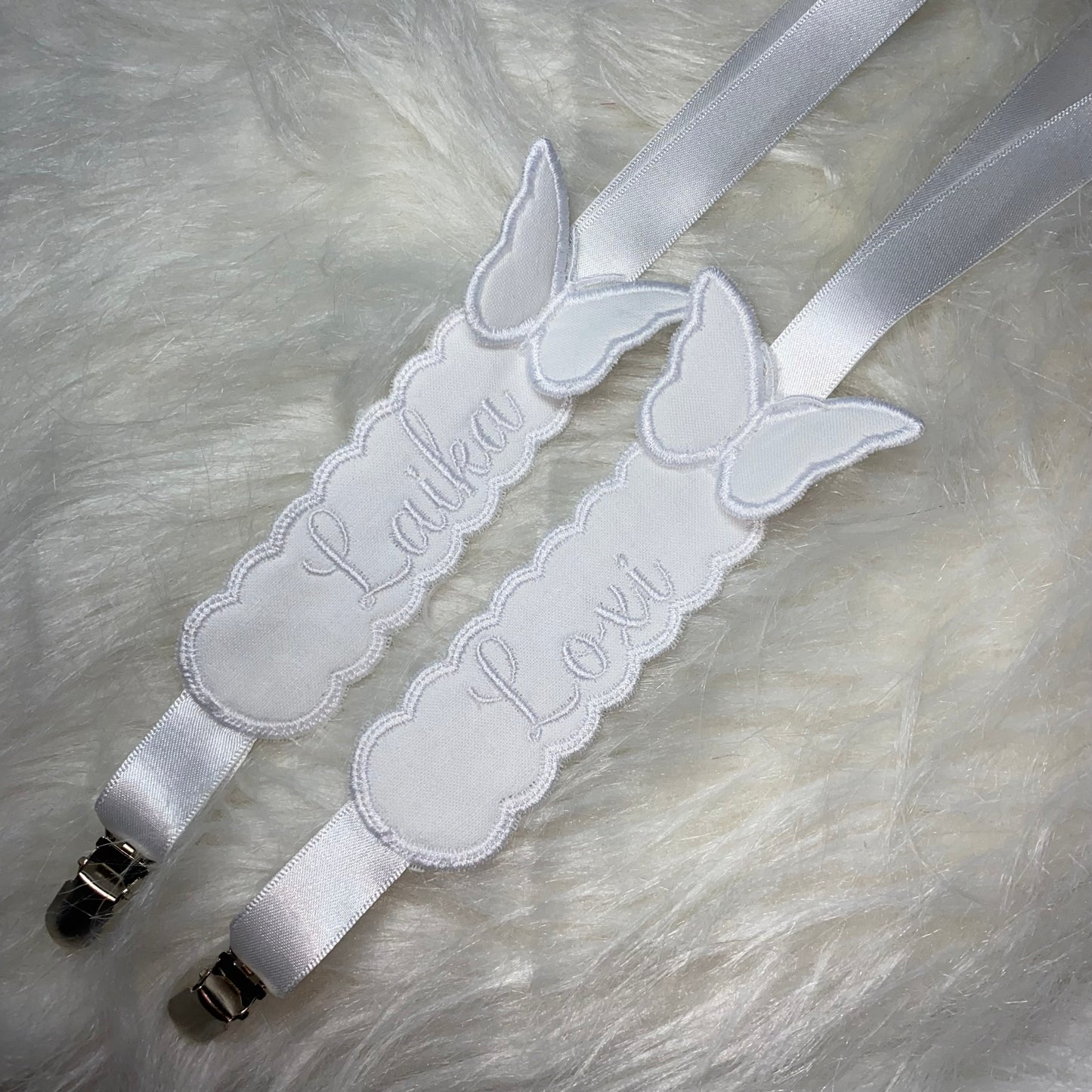 Dummy clip with name and 3D butterfly