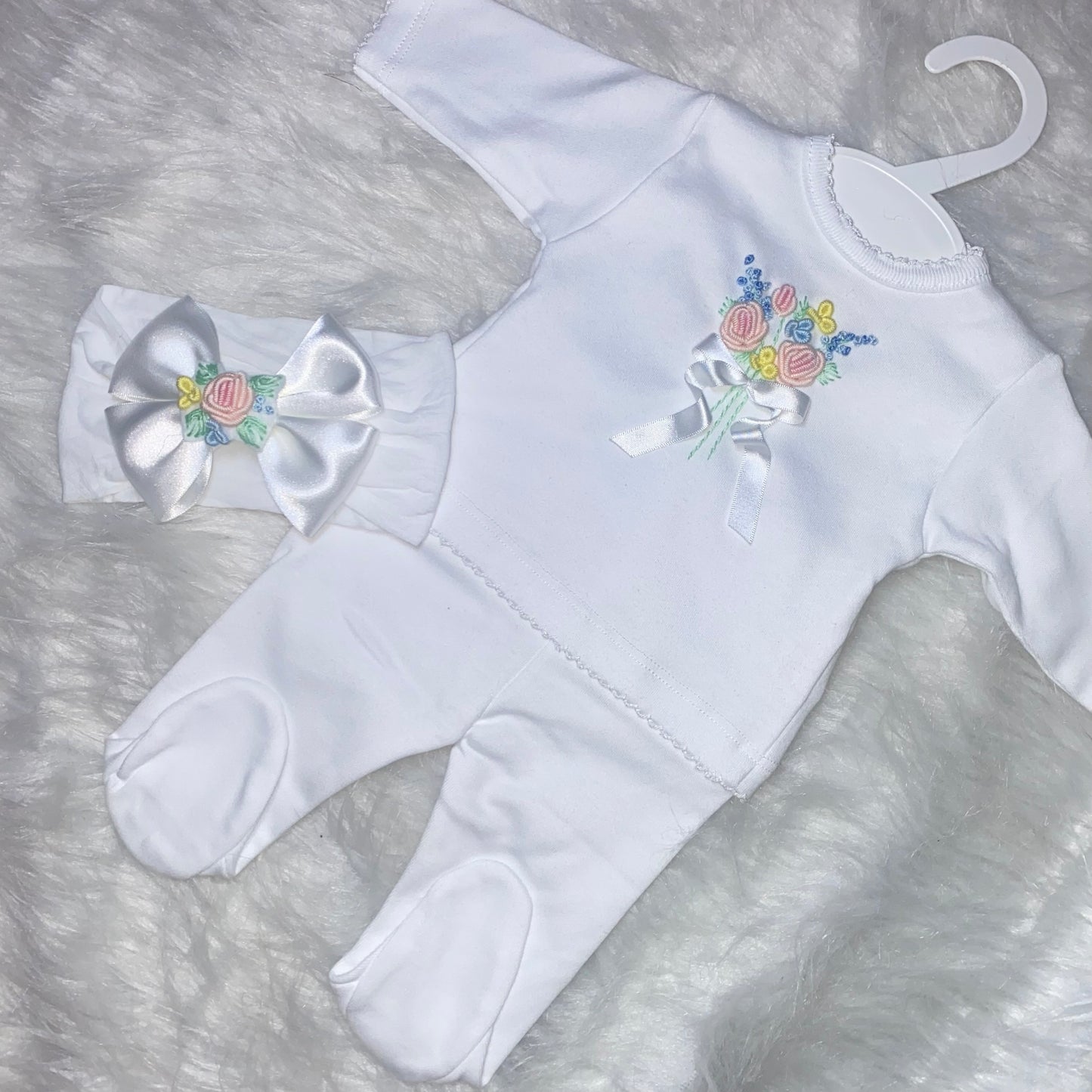Girls two peice bouquet hand embrodiery set 0m/newborn