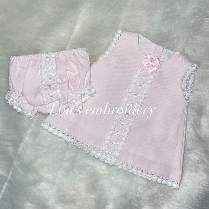 Lacey set
