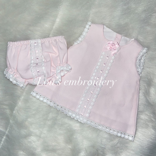 Lacey set